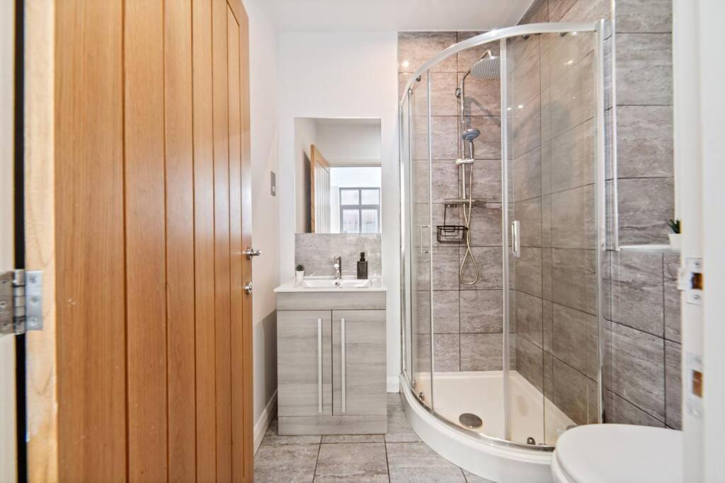 Urban Comfort Getaway- Leicester City Centre Luaran gambar